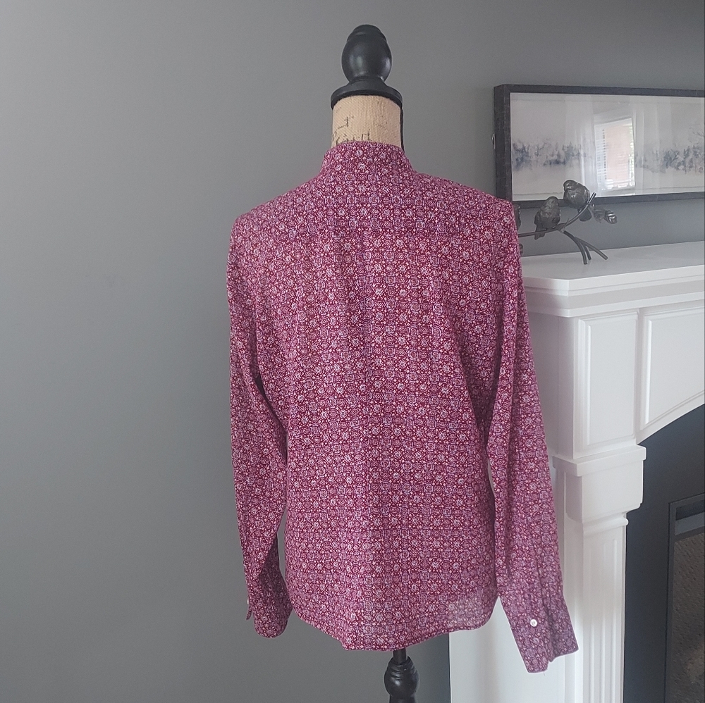 American Eagle, burgundy long sleeved cotton button down shirt, size large - Picture 2 of 10